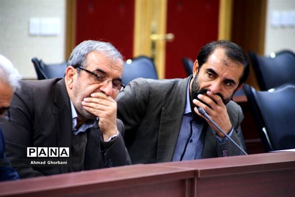 جلسه کمیته‌های ستاد بزرگداشت چهلمین سال پیروزی انقلاب در فرمانداری ساری
