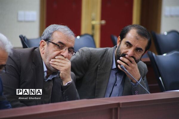 جلسه کمیته‌های ستاد بزرگداشت چهلمین سال پیروزی انقلاب در فرمانداری ساری