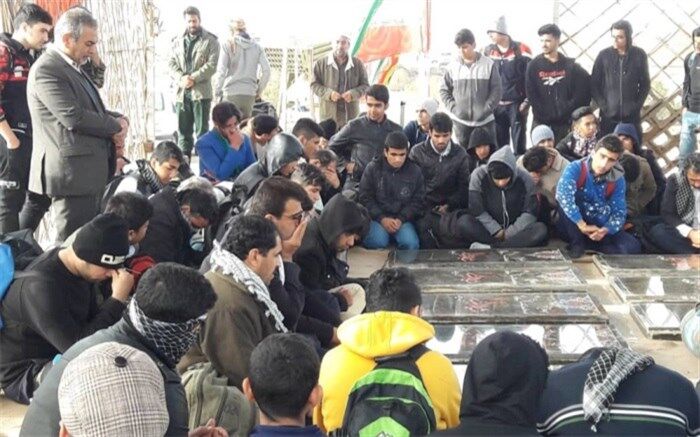 اعزام مرحله پسران راهیان نور دانش آموزی و فرهنگیان استان بوشهر در سال 97 به مناطق جنوب