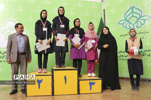 پایان نخستین روز از برگزاری چهارمین دوره المپیاد استانی رویش و تقدیر از برگزیدگان