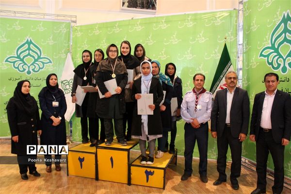 پایان نخستین روز از برگزاری چهارمین دوره المپیاد استانی رویش و تقدیر از برگزیدگان