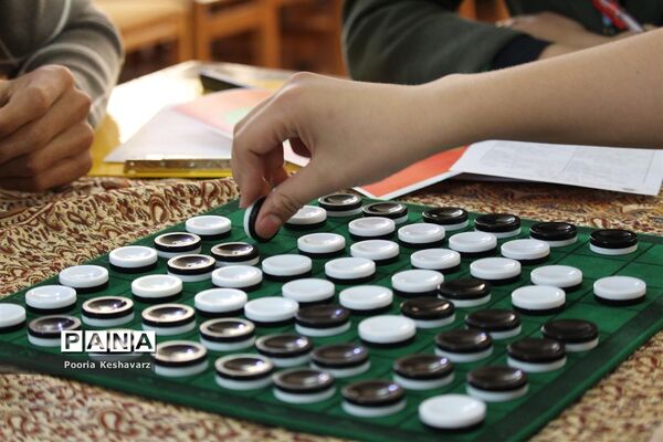 رقابت بیش از ۴۵۰ دانش آموز پسر مقطع متوسطه در شیراز