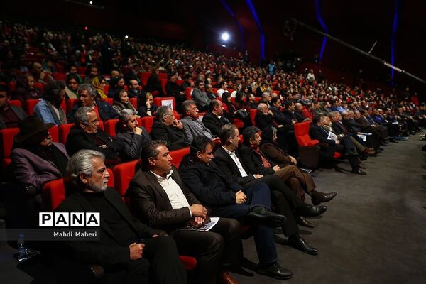 افتتاحیه سی و هفتمین جشنواره فیلم فجر