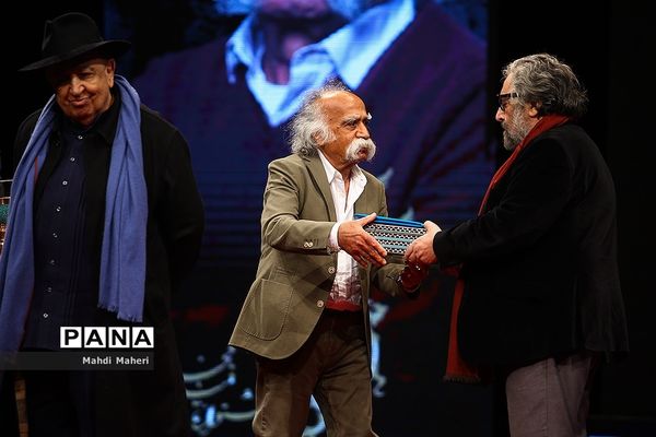 افتتاحیه سی و هفتمین جشنواره فیلم فجر