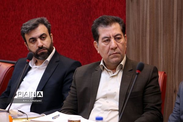 اولین نشست هیات اندیشه‌ورز معاونان توسعه مدیریت و پشتیبانی شهرستان‌های استان تهران