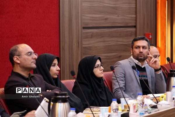 اولین نشست هیات اندیشه‌ورز معاونان توسعه مدیریت و پشتیبانی شهرستان‌های استان تهران