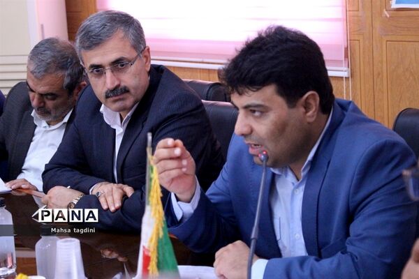 نشست مشترک روسا و معاونان آموزش و پرورش و سازمان دانش‌آموزی استان بوشهر