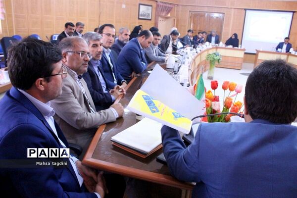 نشست مشترک روسا و معاونان آموزش و پرورش و سازمان دانش‌آموزی استان بوشهر