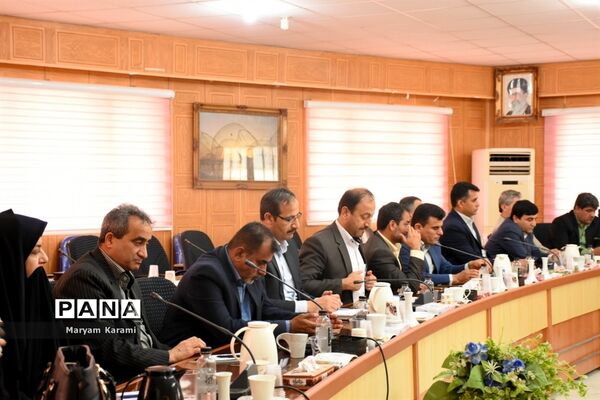 نشست مشترک روسا و معاونان آموزش و پرورش و سازمان دانش‌آموزی استان بوشهر
