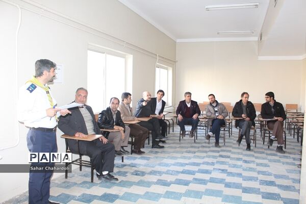 انتخابات مجامع اعضاء و مربیان پیشتاز استان همدان