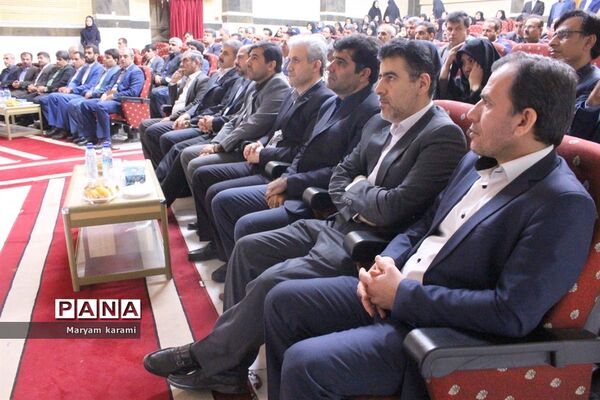 همایش تجلیل از طلایه‌داران فرهنگی در عرصه خیر و احسان در بوشهر-1