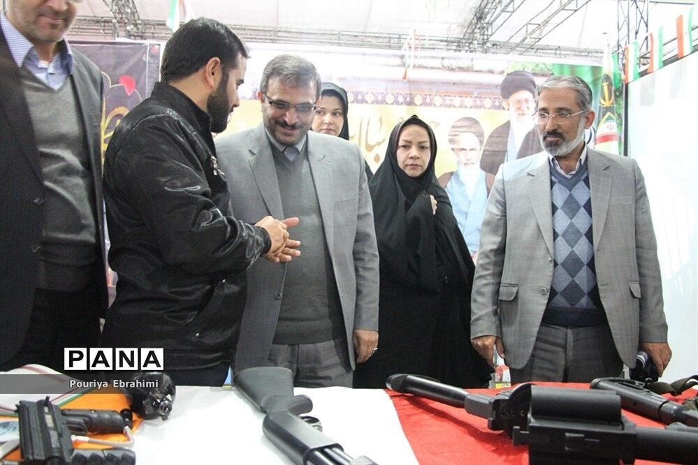 افتتاح نمایشگاه دستاوردهای چهل ساله انقلاب در بیرجند