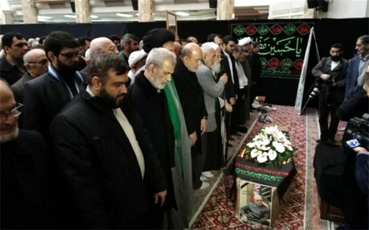 پیکر مرحوم محمدنبی حبیبی تشییع  شد