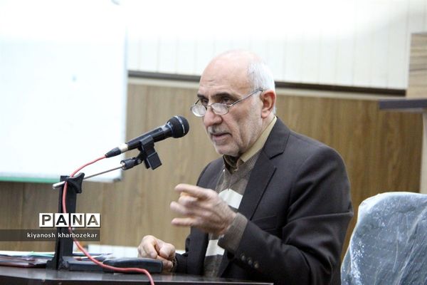 نهضت روشنگری (چهلمین سالگرد  انقلاب اسلامی) بسیج فرهنگیان ارومیه