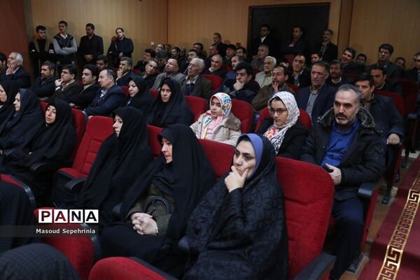 همایش کشوری نیمکت‌های سوخته و یادواره شهدای زینبیه و ثارالله در شهرستان میانه آذربایجان شرقی