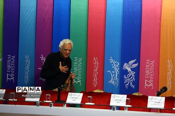 نشست‌های پرسش و پاسخ فیلم‌های دومین روز سی و هفتمین جشنواره فیلم فجر