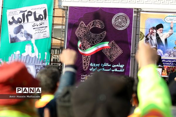 رژه ناوگان موتوری نیروهای مسلح در ارومیه