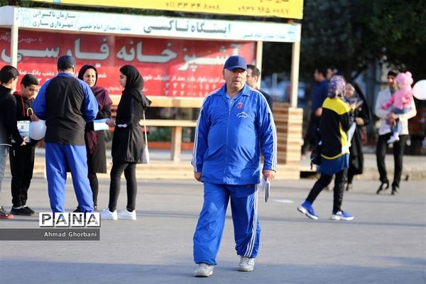 جشن انقلاب و همایش پیاده‌روی خانوادگی در ساری