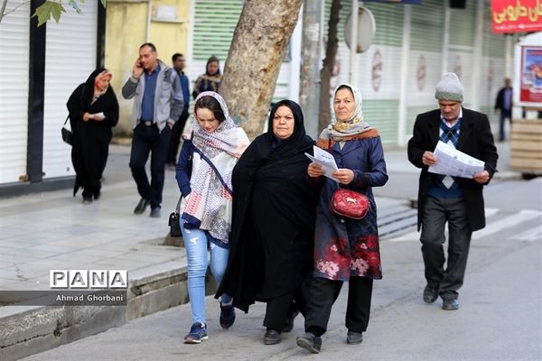 جشن انقلاب و همایش پیاده‌روی خانوادگی در ساری