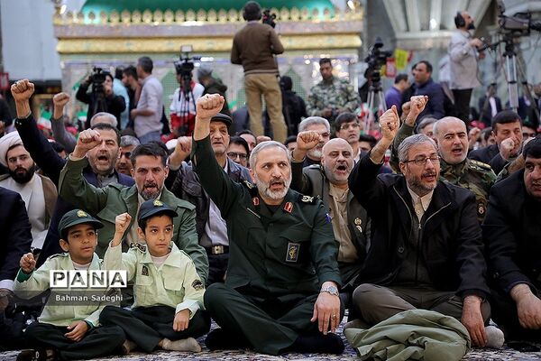 بزرگداشت چهلمین سالگرد ورود تاریخی امام خمینی (ره)