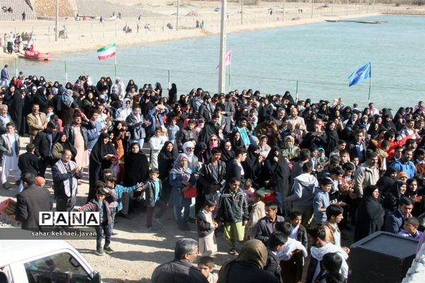 برگزاری همایش بزرگ پیاده‌روی خانوادگی در شهرستان زهک