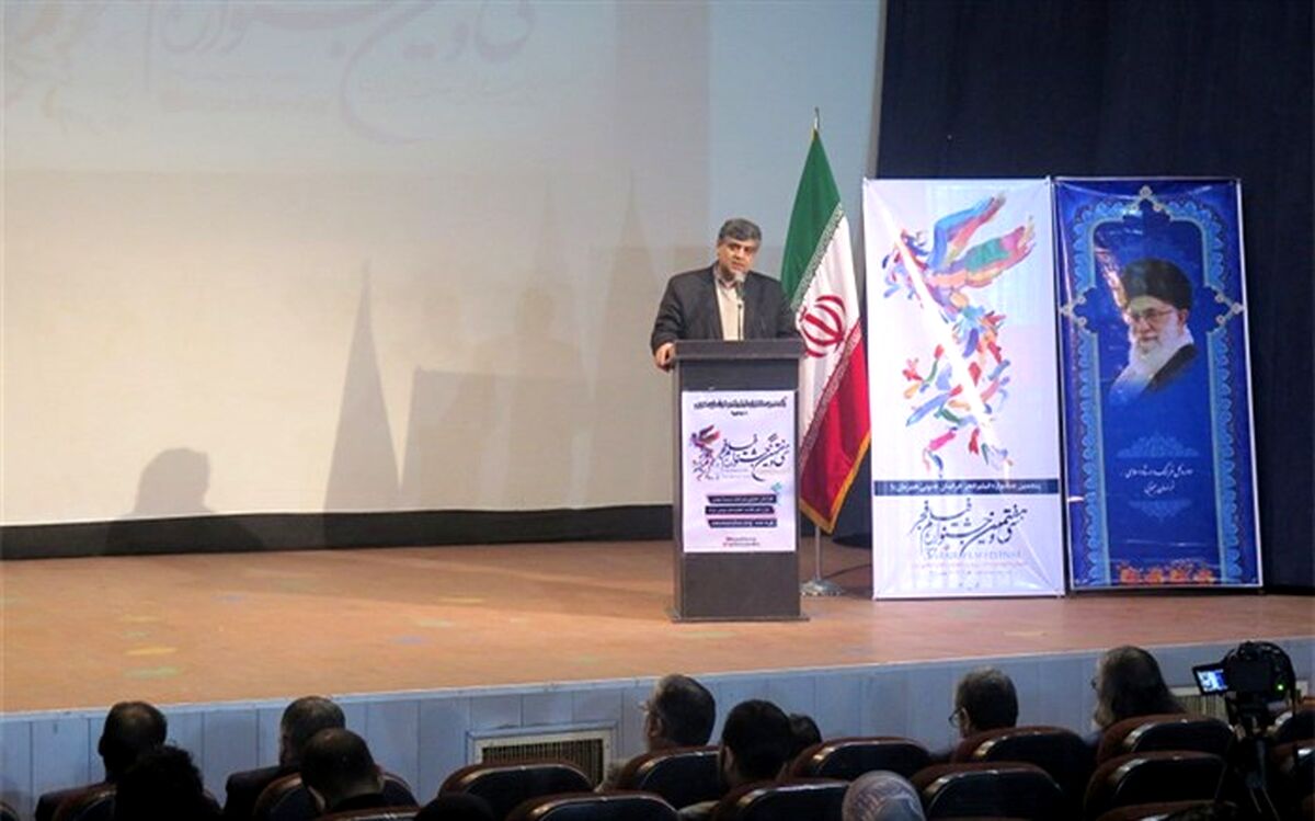 جشنواره فیلم فجر برای پنجمین سال در استان خراسان جنوبی گشایش یافت