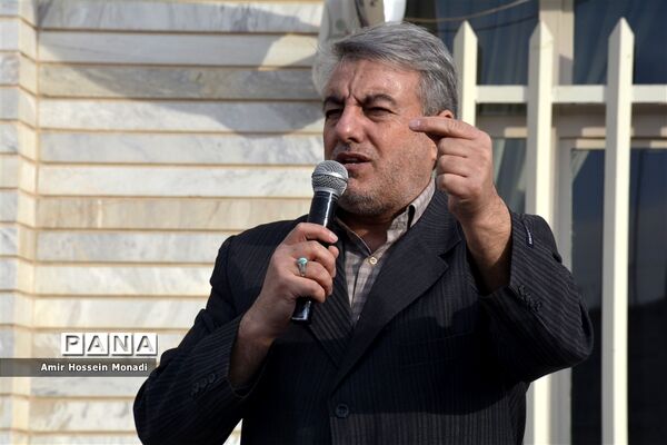 مراسم زنگ انقلاب در مدرسه شهید رضایی ناحیه یک تبریز