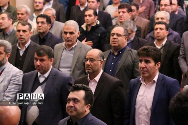 نواختن چهلمین زنگ انقلاب در مدارس شهر تهران با حضور سید محمد بطحایی