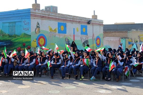 آیین نواختن زنگ انقلاب اسلامی در ناحیه 5 مشهد