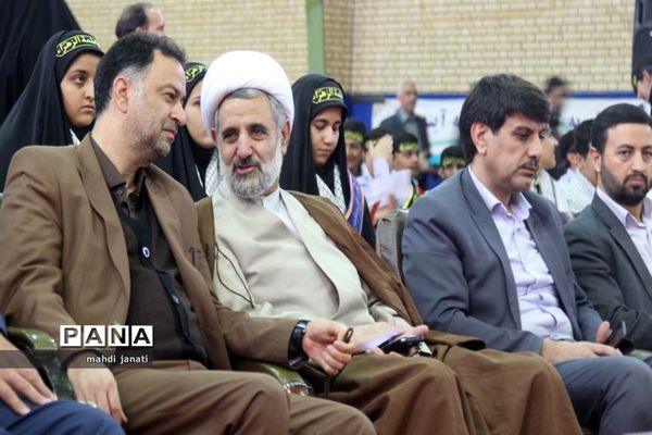 نواختن زنگ انقلاب در قم