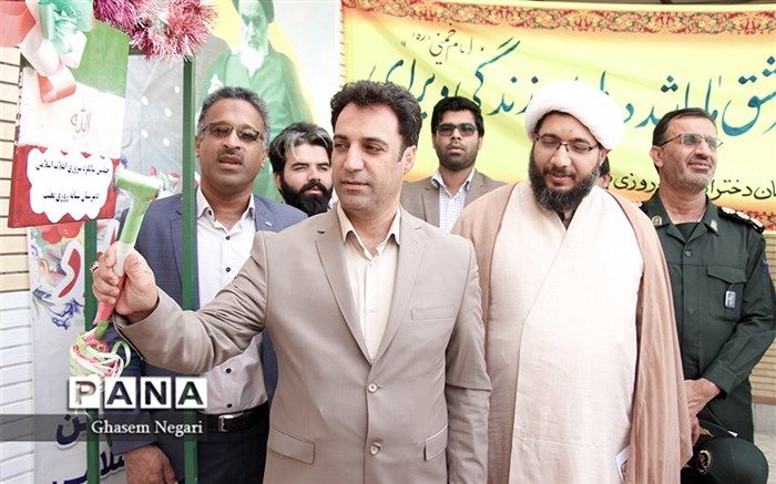 زنگ انقلاب در مدارس رودان به صدا در آمد