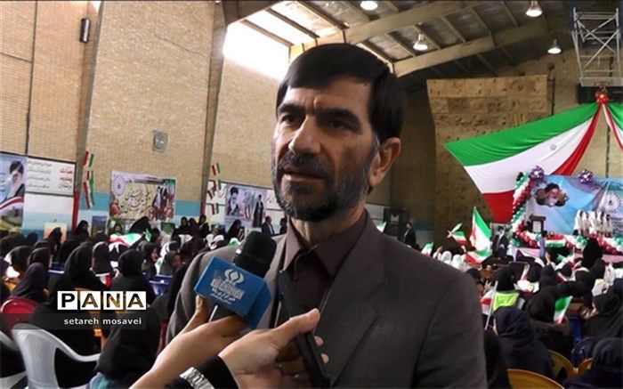 مدیرکل آموزش و پرورش استان: لزوم روحیه پویایی و نشاط میان دانش آموزان