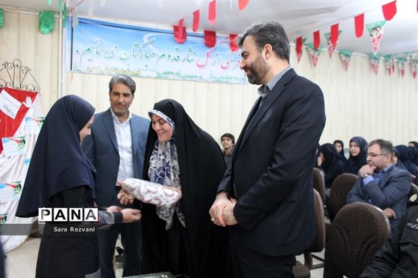 نواخته شدن زنگ انقلاب اسلامی در اسلامشهر