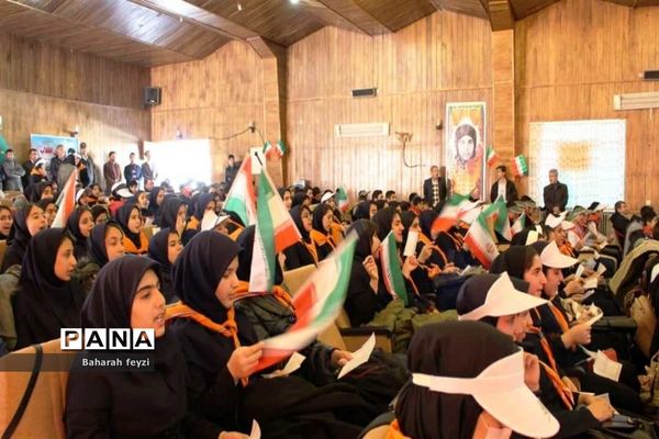 آیین نواختن زنگ انقلاب درمدارس تکاب