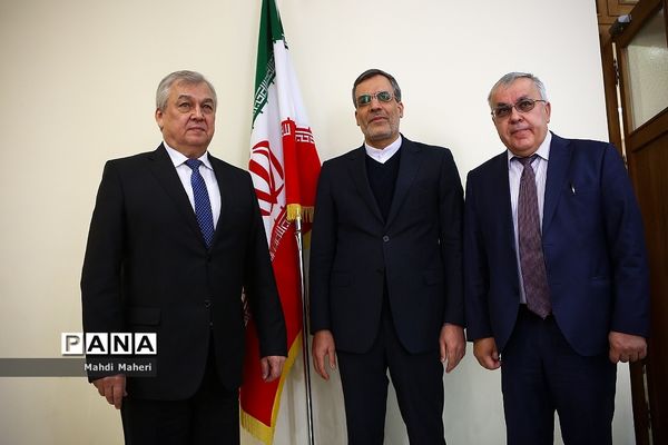 دیدار نماینده ویژه رئیس جمهور روسیه در امور سوریه با دستیار ارشد وزیر امورخارجه