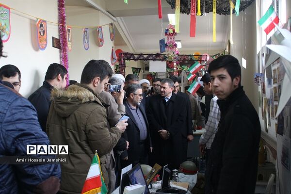 هفتمین نمایشگاه مدرسه انقلاب در تبریز