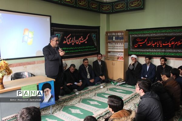 هفتمین نمایشگاه مدرسه انقلاب در تبریز