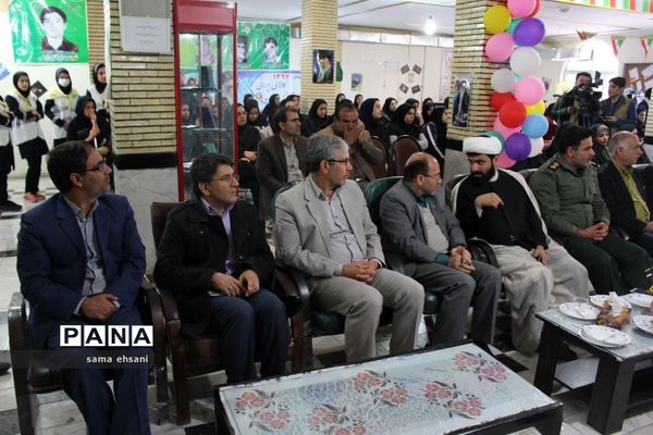 نواخته شدن زنگ انقلاب در مدارس کهگیلویه وبویراحمد