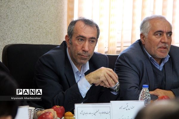 نشست مطبوعاتی رئیس سازمان جهاد کشاورزی آذربایجان غربی