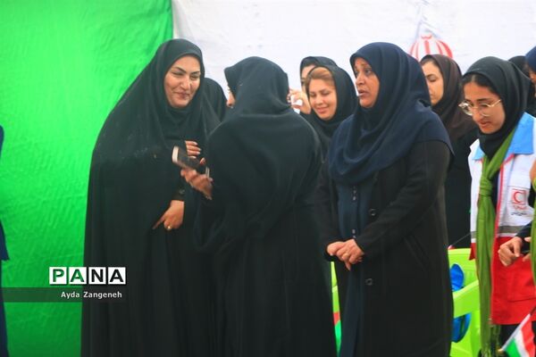 نواختن زنگ انقلاب در مدارس استان بوشهر-1