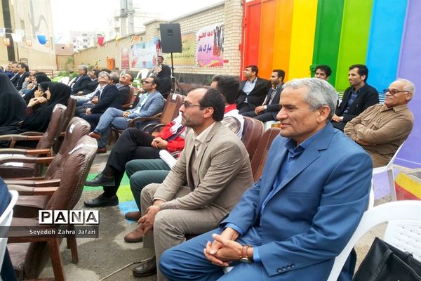 نواختن زنگ انقلاب در مدارس استان بوشهر-1