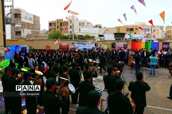 نواختن زنگ انقلاب در مدارس استان بوشهر-1