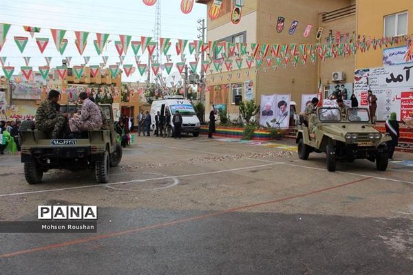 نواختن زنگ انقلاب در مدارس استان بوشهر- 2