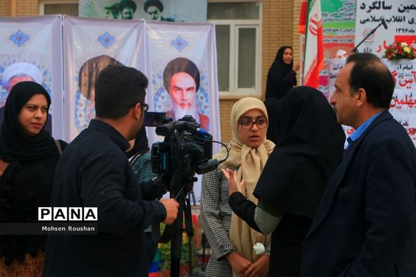 نواختن زنگ انقلاب در مدارس استان بوشهر- 2