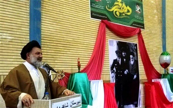 استقلال سیاسی مهم‌ترین دستاورد انقلاب اسلامی است