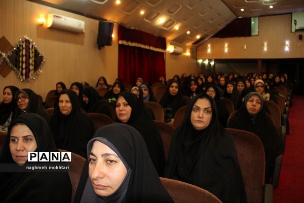 برگزاری همایش راسخون در کانون سمیه شهرری