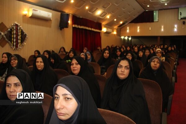 برگزاری همایش راسخون در کانون سمیه شهرری