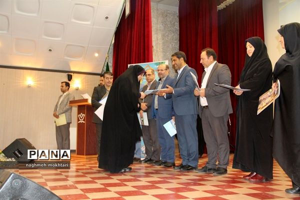 برگزاری همایش راسخون در کانون سمیه شهرری