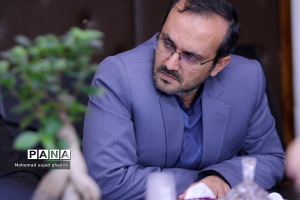 اولین جلسه ستاد گرامیداشت مقام معلم