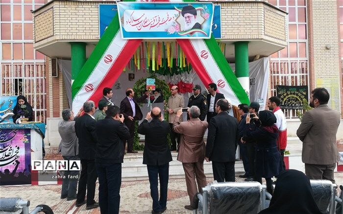 نواخته شدن چهلمین زنگ انقلاب در مدارس شهرستان نی ریز